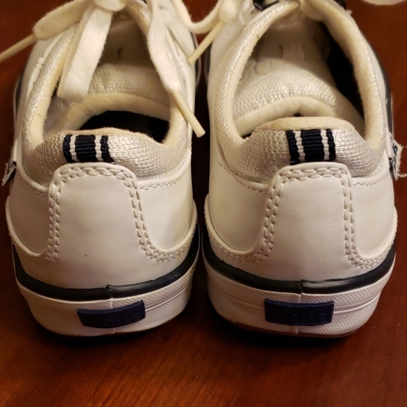 KEDS White & Navy Faux Leather Sneakers VGUC - Picture 3 of 8